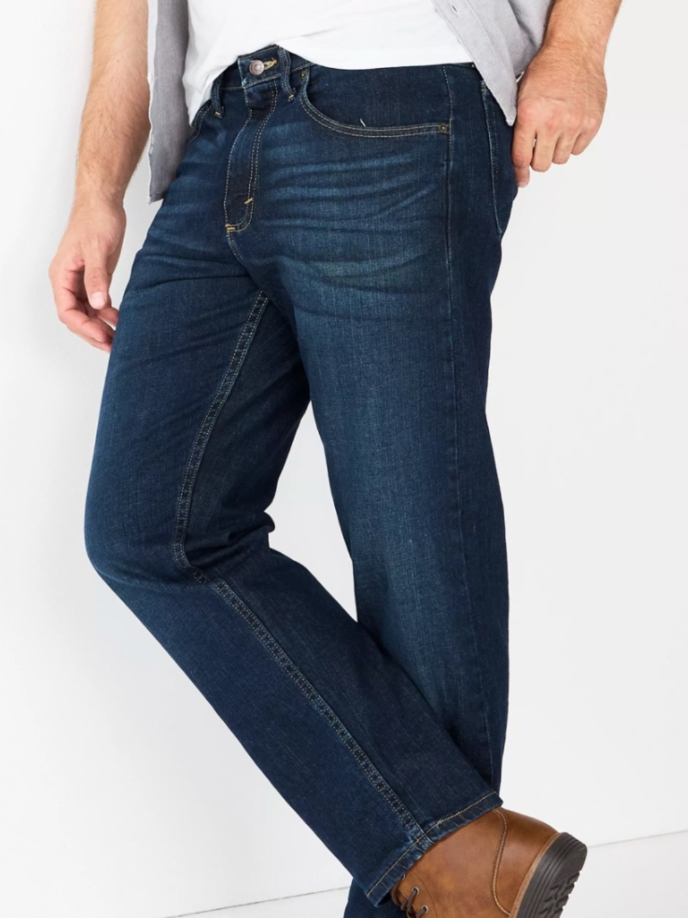 Wrangler Relaxed Fit Blue Straight-Leg Men’s 36x32 Classic Jeans 9TRLFRA